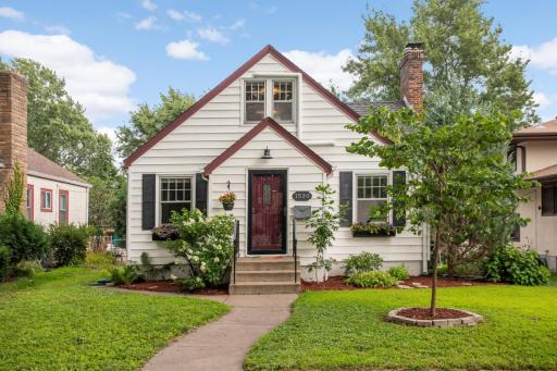 1530 Sheldon Street, Saint Paul, MN 55108