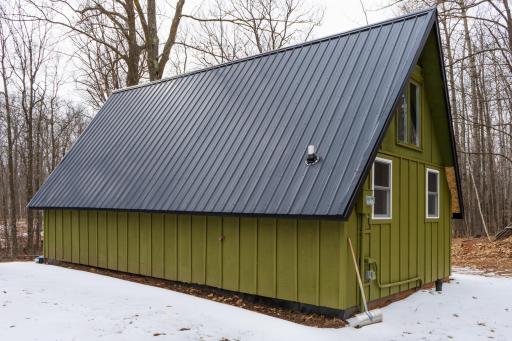 61128 Fleming Loop S, Askov, MN 55704
