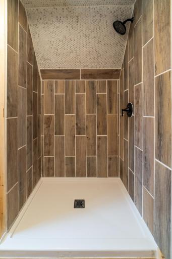 61128 Fleming Loop S, Askov, MN 55704