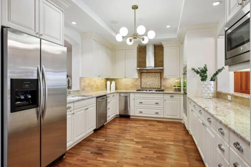 5000 France Avenue S, 33, Edina, MN 55410