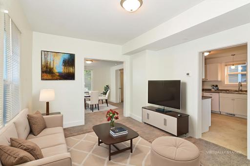 8-photo-Living-Room-20b76199-5996-4849-a729-199e0fd50d15.jpg