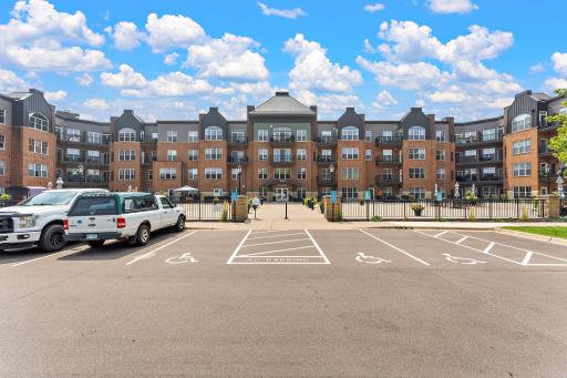 1800 Graham Avenue, 129, Saint Paul, MN 55116