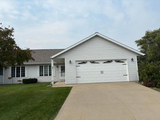 165 Orchard Manor Drive SE, Plainview, MN 55964