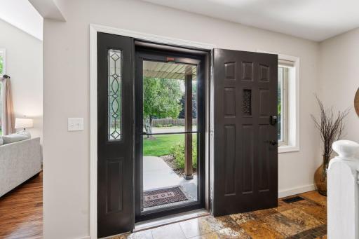 8283 Lawndale Lane N, Maple Grove, MN 55311