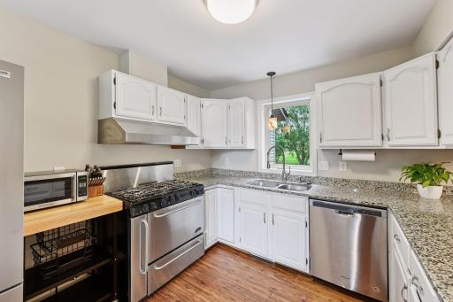8283 Lawndale Lane N, Maple Grove, MN 55311
