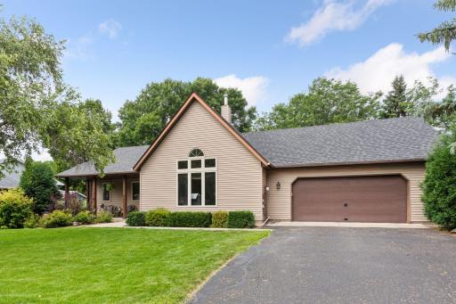 8283 Lawndale Lane N, Maple Grove, MN 55311