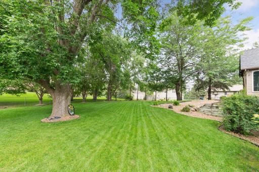 8283 Lawndale Lane N, Maple Grove, MN 55311