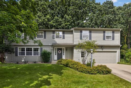 827 Sierra Lane NE, Rochester, MN 55906
