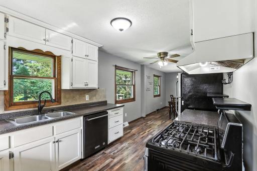 7559 285th Avenue NE, North Branch, MN 55056