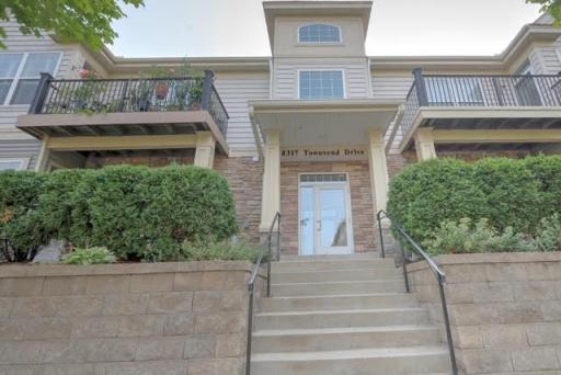 8317 Townsend Drive, 211, Eden Prairie, MN 55344