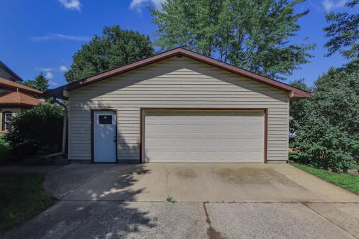 305 N Minnesota Avenue, Saint Peter, MN 56082