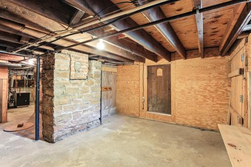 305 N Minnesota Avenue, Saint Peter, MN 56082