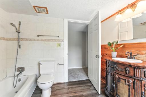 305 N Minnesota Avenue, Saint Peter, MN 56082