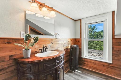 305 N Minnesota Avenue, Saint Peter, MN 56082