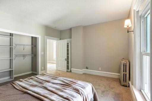 305 N Minnesota Avenue, Saint Peter, MN 56082