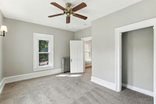 305 N Minnesota Avenue, Saint Peter, MN 56082