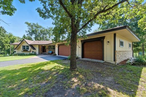 Walkout rambler on 1.1 acre lot and 3 car garage