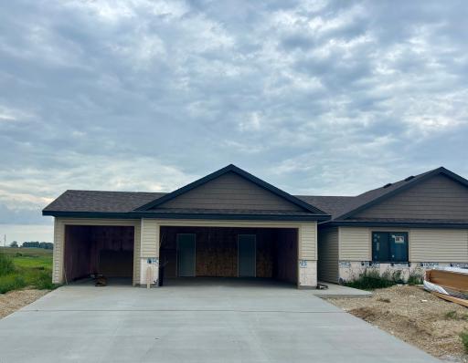 309 11th Street N, Goodhue, MN 55027