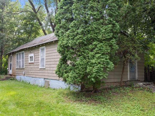 3214 Groveland School Road, Minnetonka, MN 55391