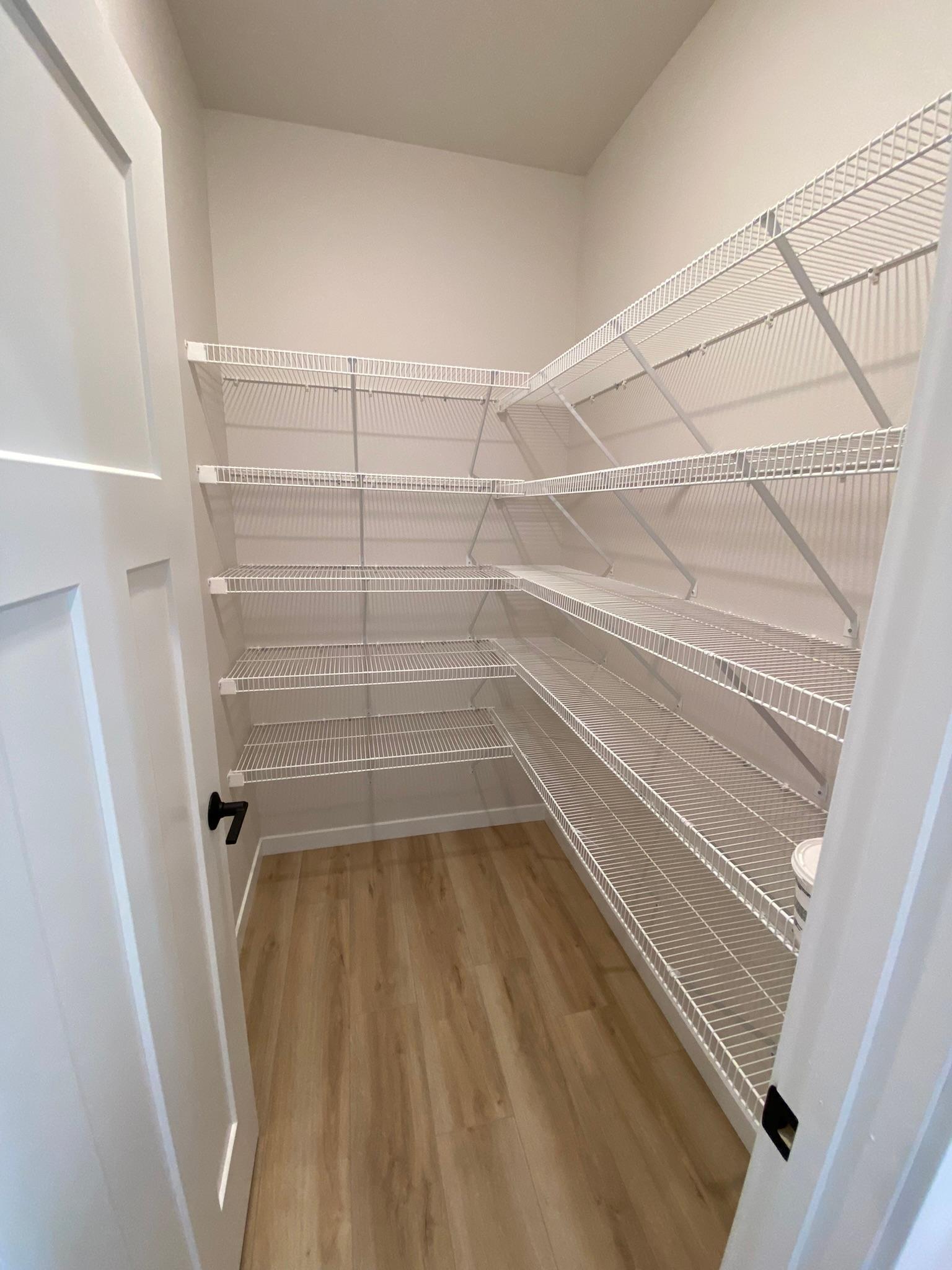 Walk-in Pantry