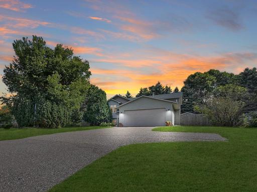 830 Dellwood Street S, Cambridge, MN 55008