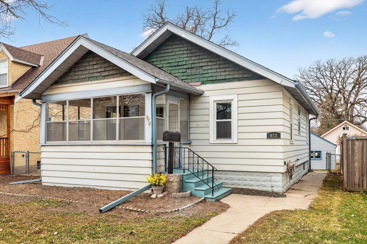 Welcome to this 1920's home located in the Highland Park neighborhood. Close to Highland Park, golfing, swimming, schools, restaurants and more. Home has been fully remodeled inside. The outside could use a little TLC. The roof and windows are new.