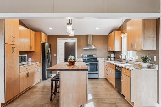 427 Green Mill Lane, Hudson, WI 54016