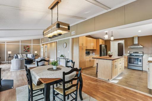 427 Green Mill Lane, Hudson, WI 54016