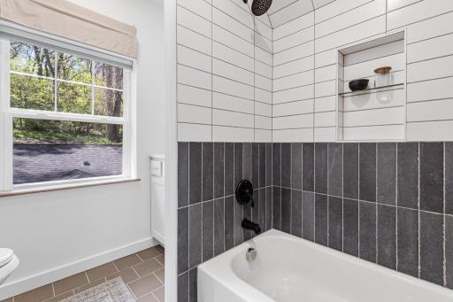 6425 Delilah Avenue, Inver Grove Heights, MN 55076
