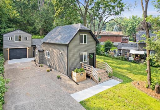 6425 Delilah Avenue, Inver Grove Heights, MN 55076
