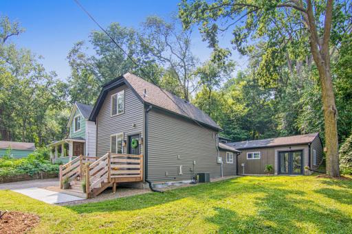 Front yard has space to garden, have more parking and more