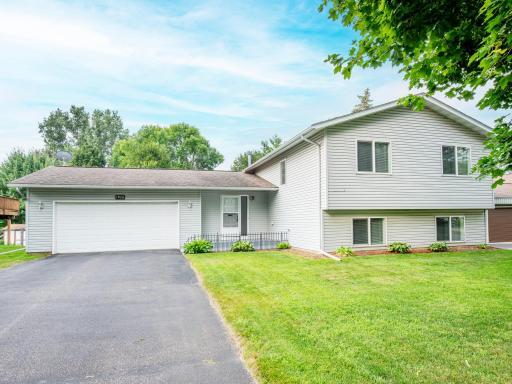 1936 Timber Wolf Trail S, Eagan, MN 55122
