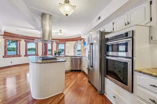 2870 Evergreen Lane N, Minneapolis, MN 55441