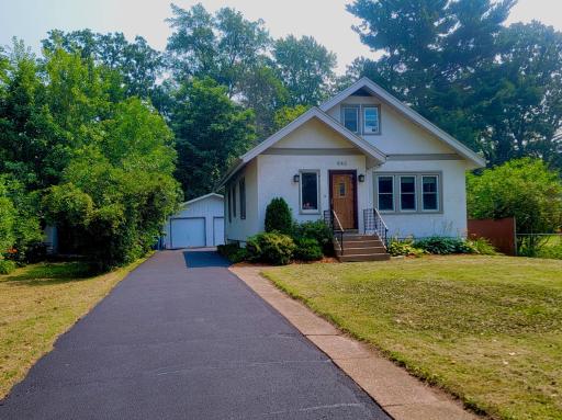 943 6th Street SE, Forest Lake, MN 55025
