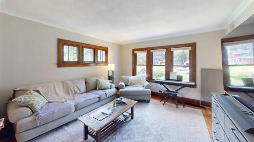 943 6th Street SE, Forest Lake, MN 55025