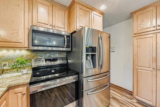 13209 Oakwood Road, Zimmerman, MN 55398