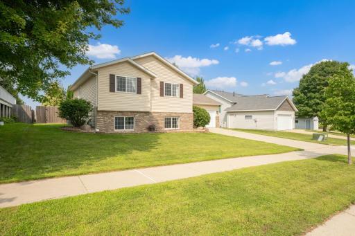4919 3rd Street NW, Rochester, MN 55901