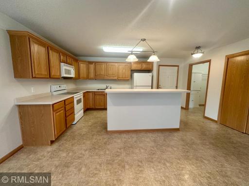 15631 Linnet Street NW, 109, Andover, MN 55304