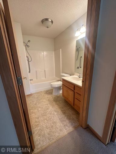 15631 Linnet Street NW, 109, Andover, MN 55304