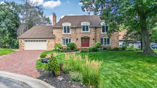 112 Marcin Lane, Burnsville, MN 55337