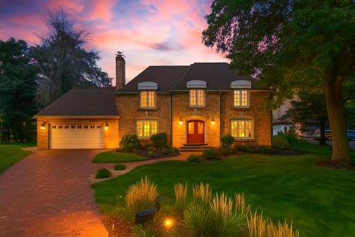 112 Marcin Lane, Burnsville, MN 55337