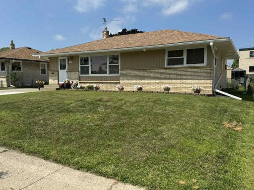 2051 Suburban Avenue, Saint Paul, MN 55119
