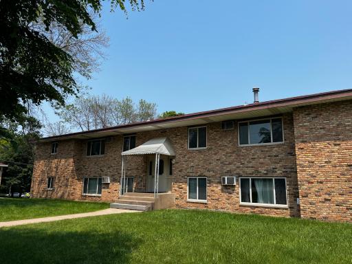 1409 Shakopee Avenue E, Shakopee, MN 55379