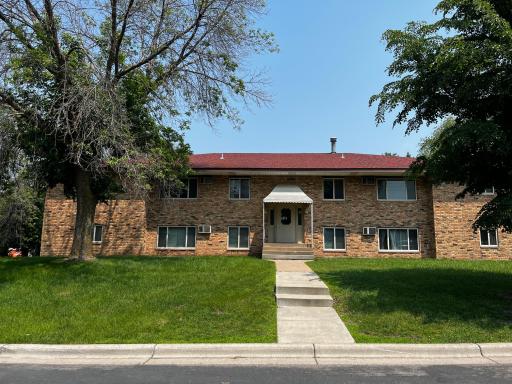 1409 Shakopee Avenue E, Shakopee, MN 55379