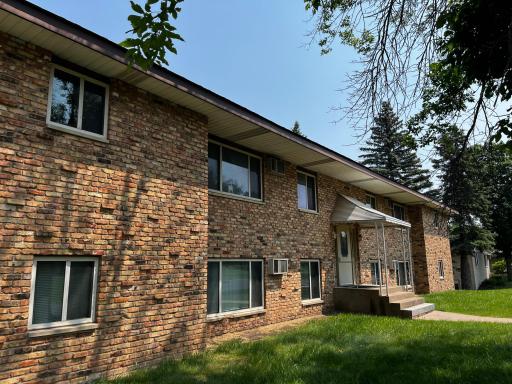 1409 Shakopee Avenue E, Shakopee, MN 55379