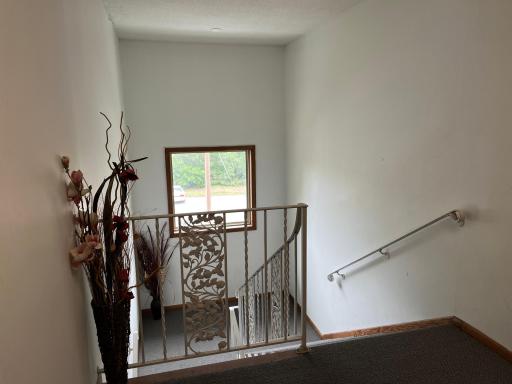 1409 Shakopee Avenue E, Shakopee, MN 55379