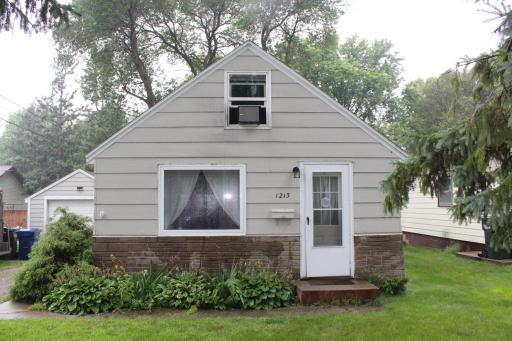 1213 N Aurdal Avenue, Fergus Falls, MN 56537