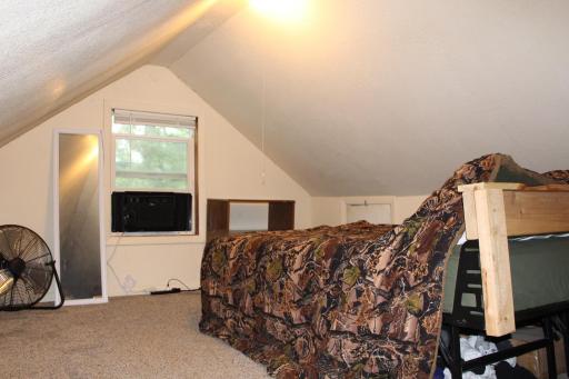 1213 N Aurdal Avenue, Fergus Falls, MN 56537
