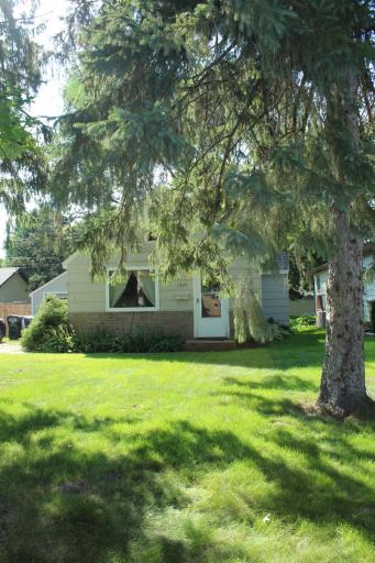 1213 N Aurdal Avenue, Fergus Falls, MN 56537