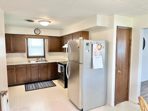 1016 St John Avenue, Albert Lea, MN 56007